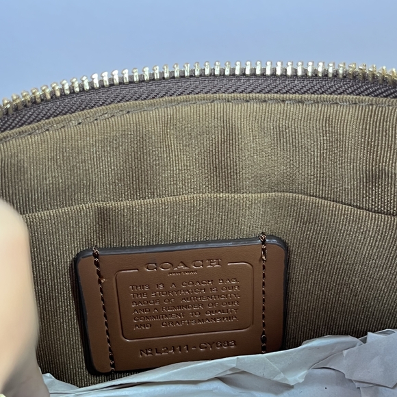 Coach Brown Snoopy Print Women's Bag - Picture 6 of 6